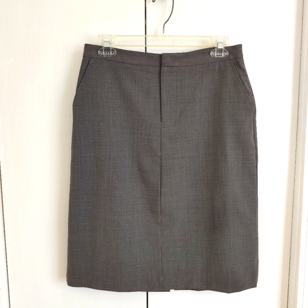 GAP Gray Pencil Skirt - Size 6